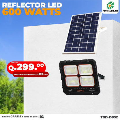 Reflector Led Con Panel Solar de 600 Watts