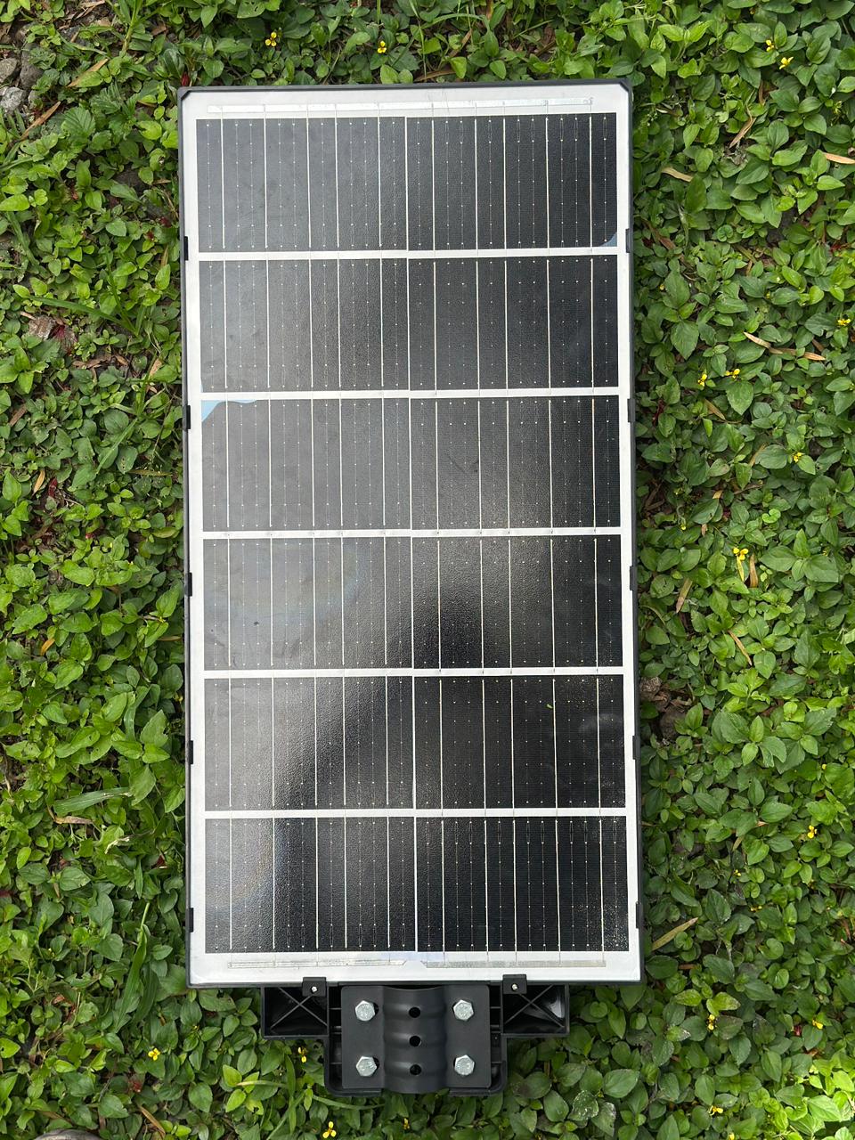 Alumbrado Con Panel Solar de 6,000 watts