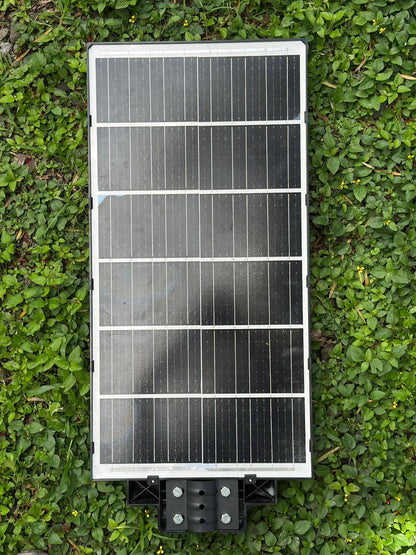 Alumbrado Con Panel Solar de 6,000 watts