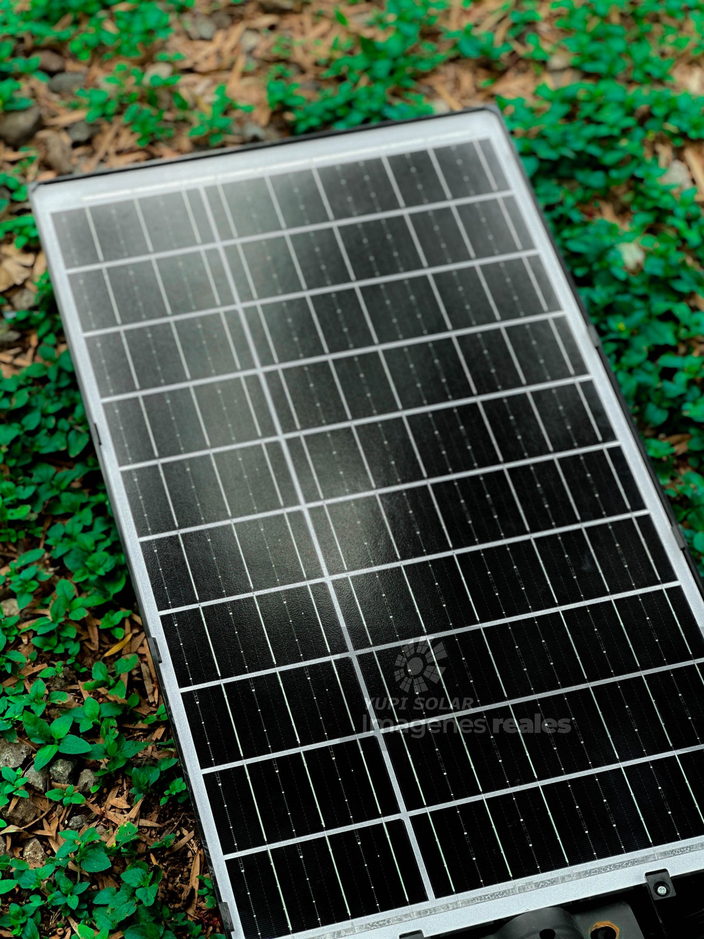Alumbrado Profecional Panel Solar de 5,000 watts