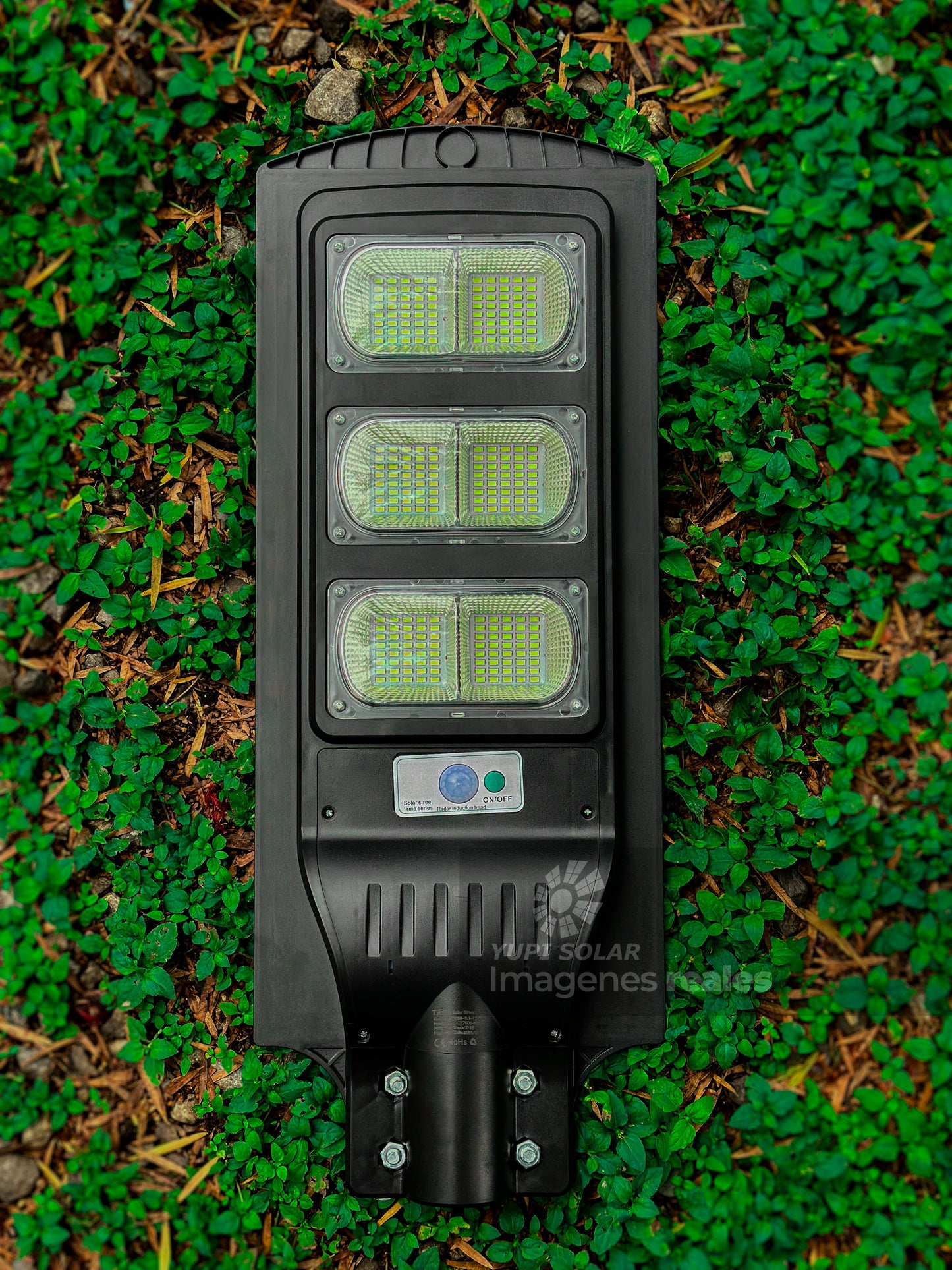 Alumbrado Profecional Panel Solar de 1,200 watts